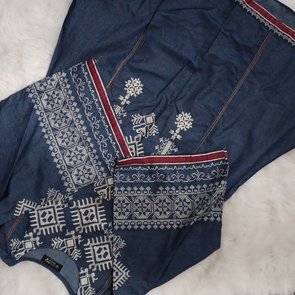 Dada Potta Collection Top - Picture 3 of 4